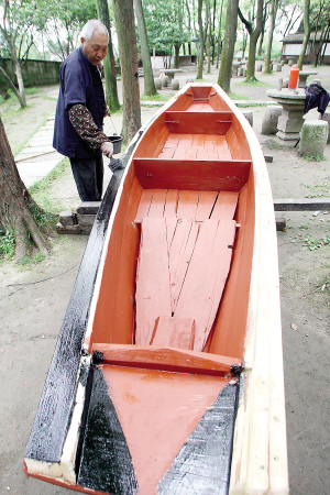 绍兴古城仅剩200艘 寻访摇曳千年的乌篷船