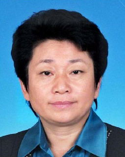 黄莉新