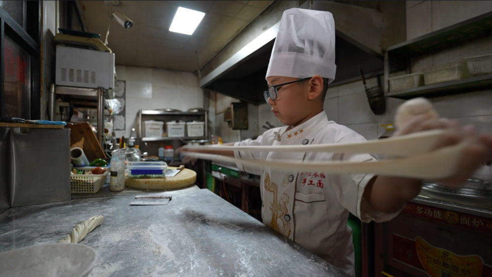 炒、煮、拌、烤、炸！浙江11岁“中华小当家”的暑期生活